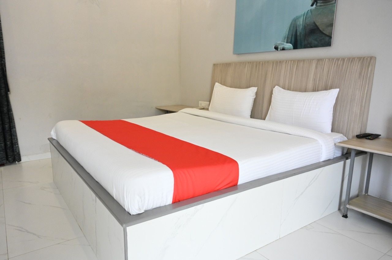 Serene Cottages And Resort By Hotshot Hotelier Deluxe AC Rooms with Garden View 4