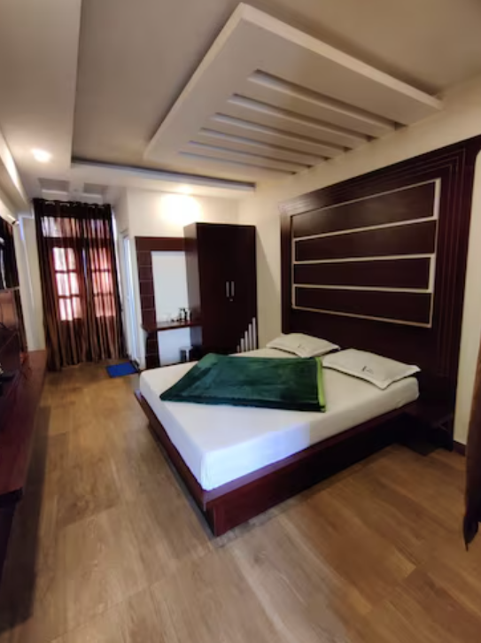 Luxury Room with city view