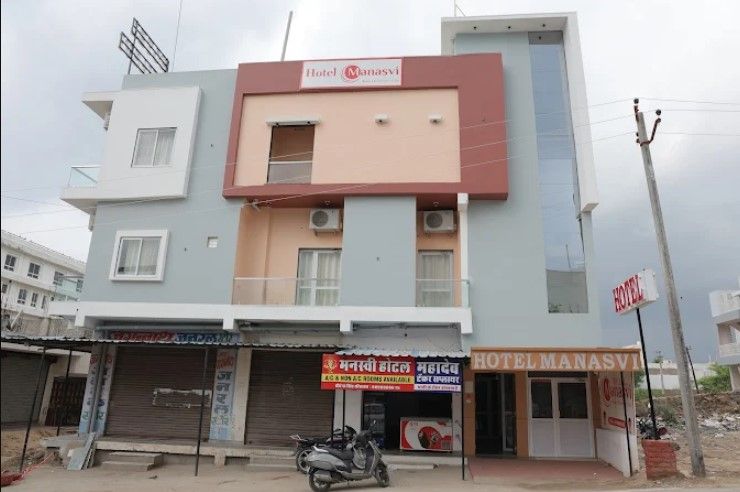 Hotel Manashvi
