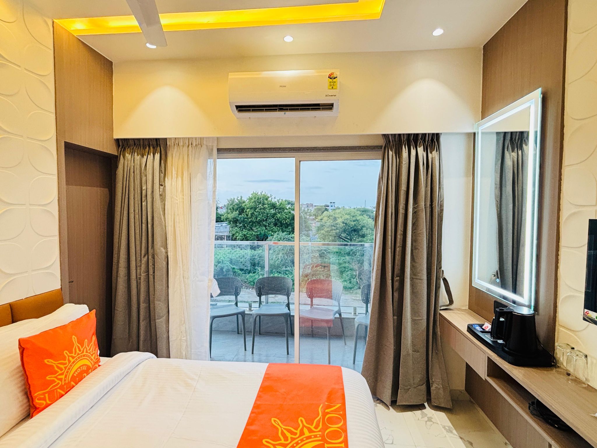 Hotel Sun N Moon Standard Room with City View 2