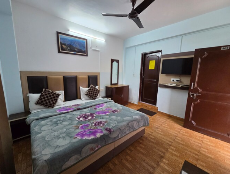 Pine wood Mcleodganj Deluxe Room 2
