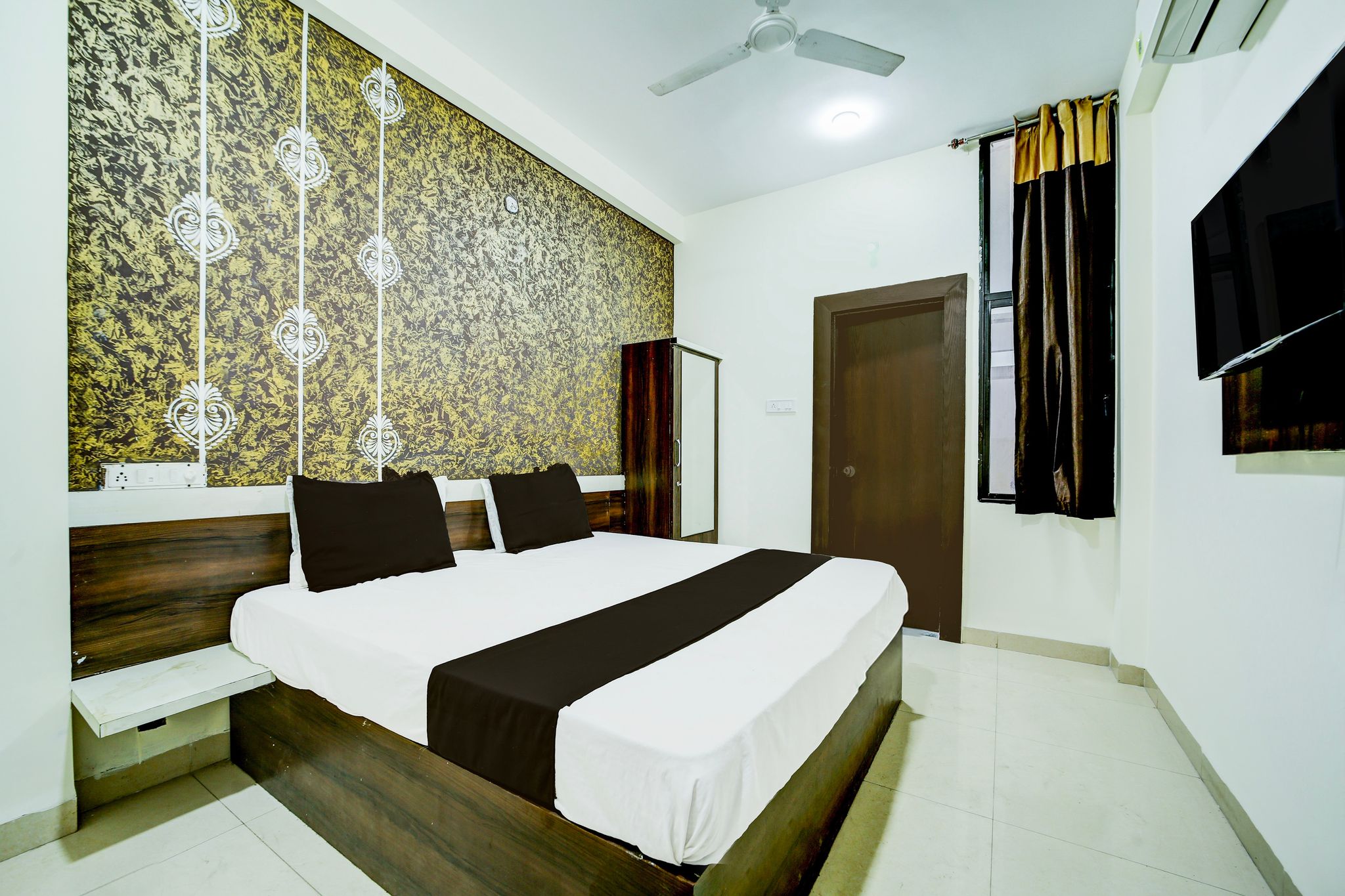 Super Collection O Hotel SP14 CLASSIC 11