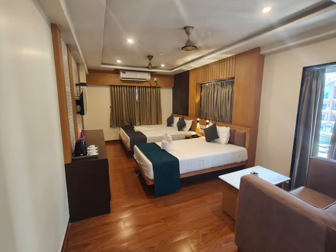AC Deluxe Three Bedded Room
