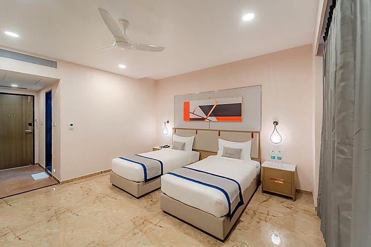 Pravasa Hotel  Superior Room 2