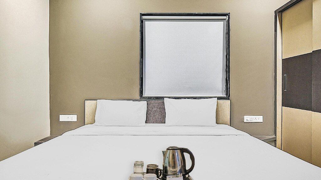 Wishotel Xpress SR URBAN Elite Deluxe Room 2