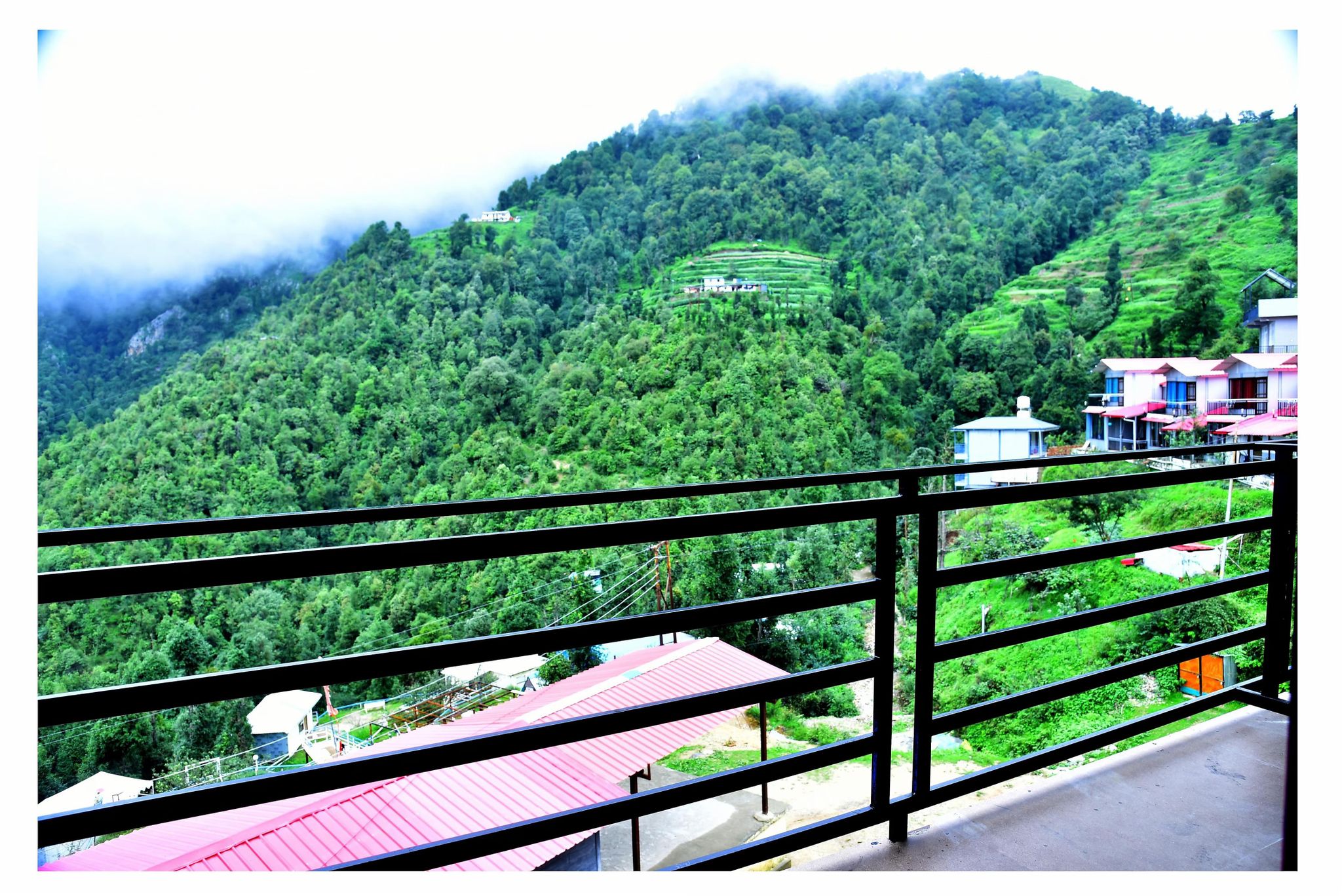 Hotel Dhanolti Chalet