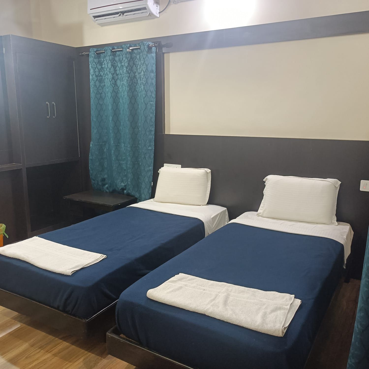 Aura Ecostay Resorts Deluxe Classic Room 3