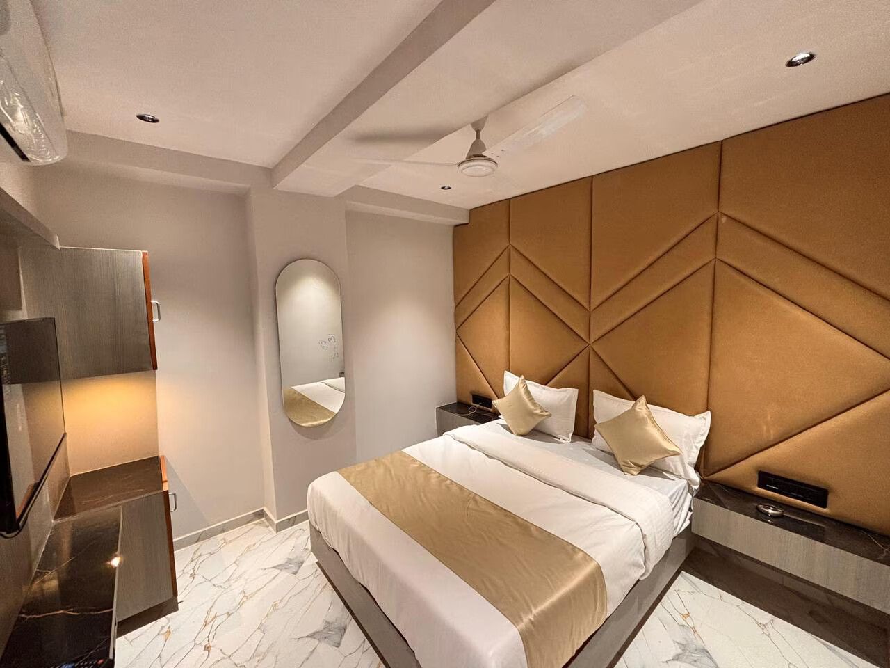 HOTEL PALLADIUM LAKE Deluxe Room 2