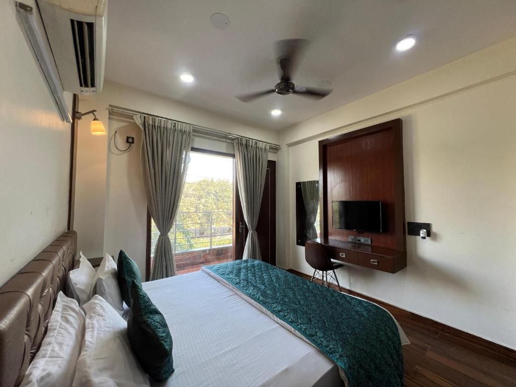 Executive Room with Balcony