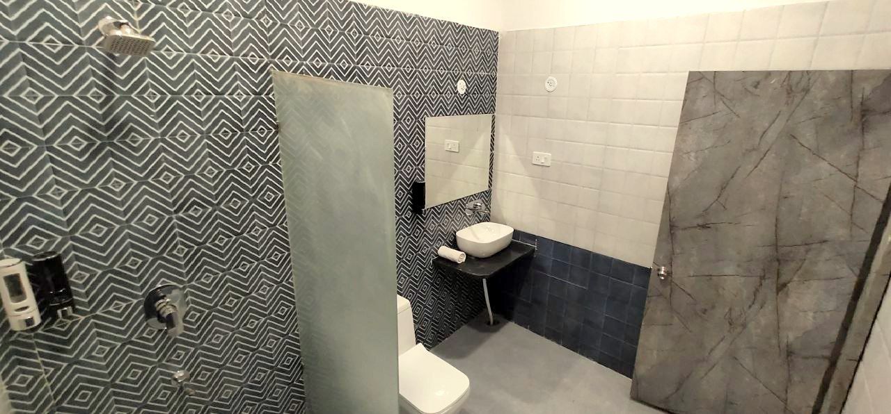 Family Room with Garden View