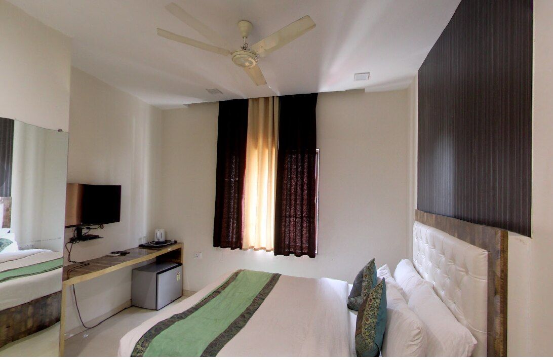 Hotel Purvanchal Super Deluxe Room 2