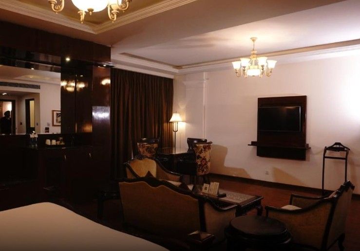 Ramada Plaza By Wyndham Chandigarh-Zirakpur Luxury Suite 2