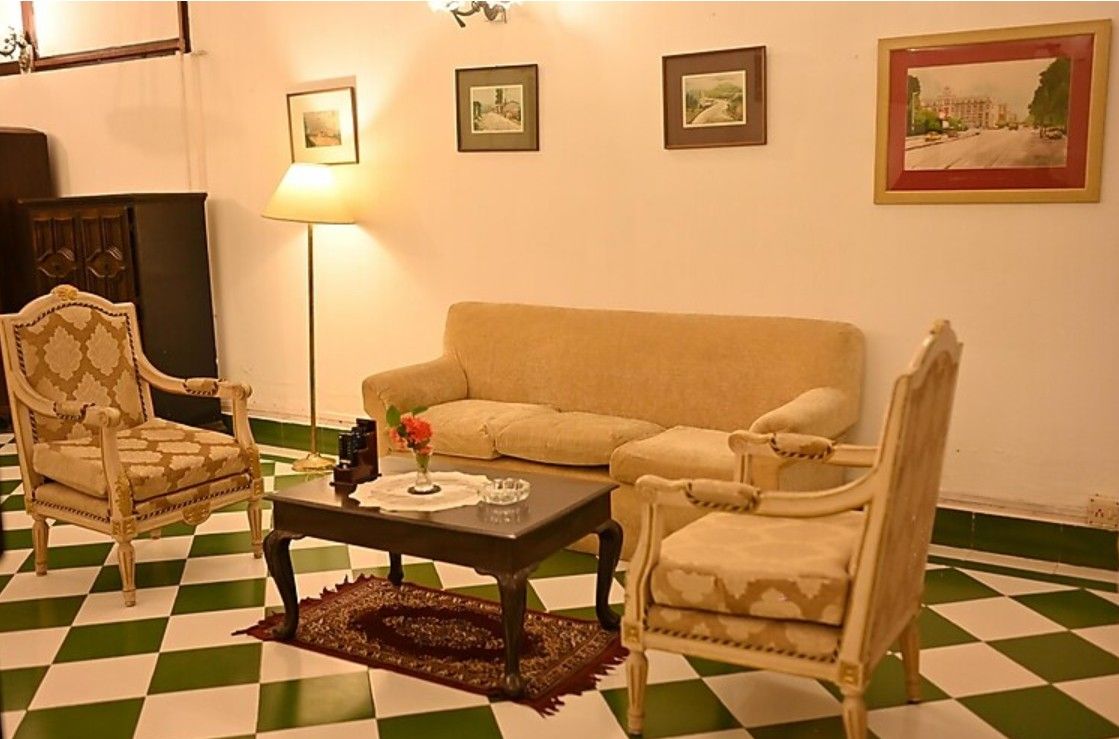Mistry Sahib's Bungalow(Banyan Grove) The Premium Heritage King Room 4