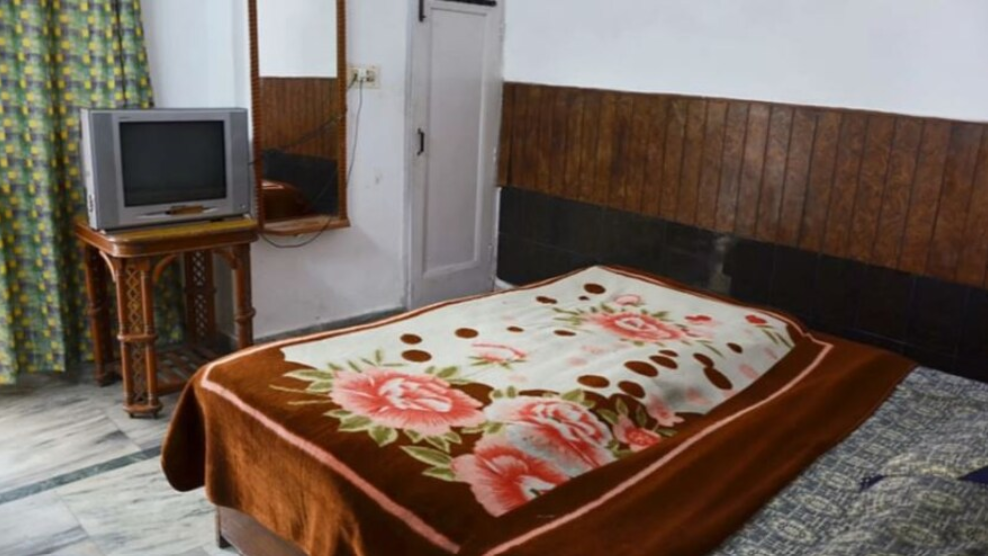 Deluxe Room River View (A/C Room)