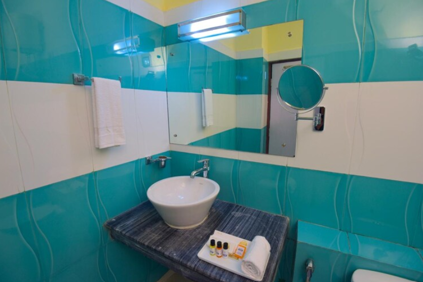 Hotel Rongla Deluxe Room 4