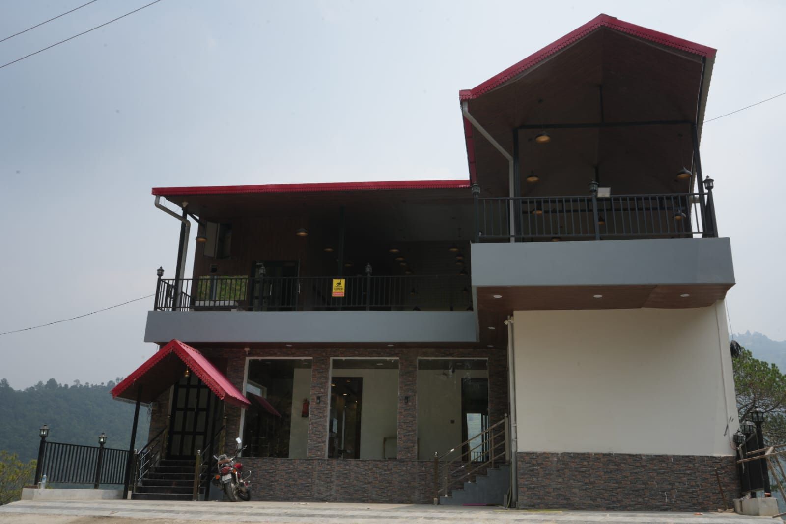 Oaks Mounts Mukteshwar