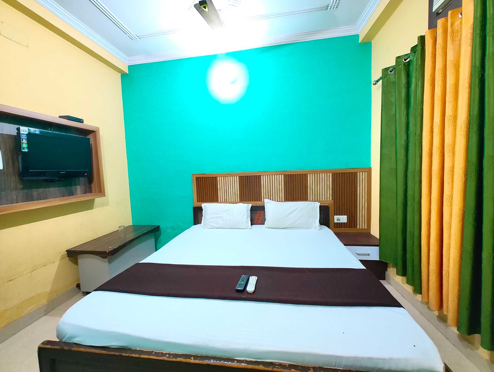 Deluxe Double Bed Room Non AC Room