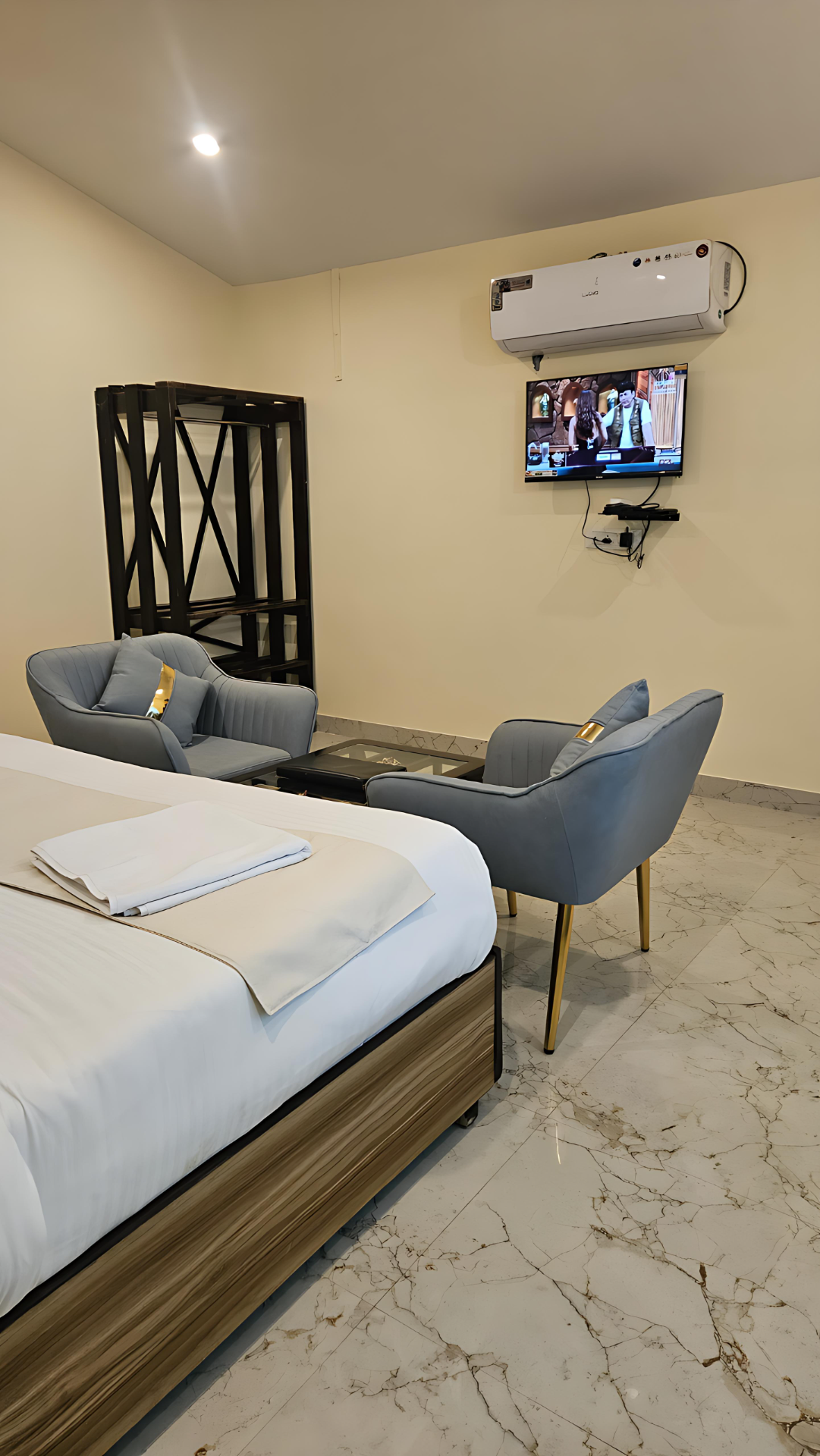 Premium Suite with Balcony