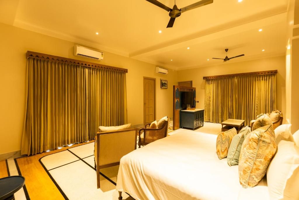 Luxury Suite With Jacuzzi