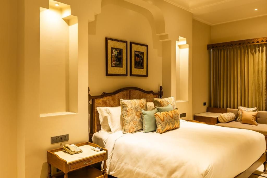 Luxury Suite With Jacuzzi