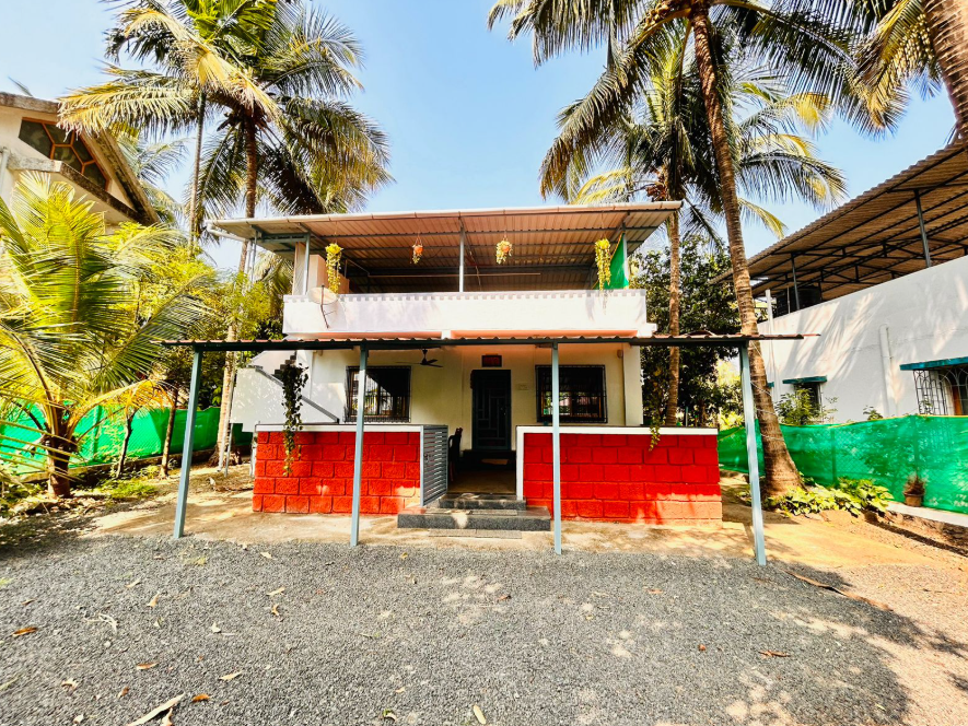 Red velvet villa , kihim Alibaug