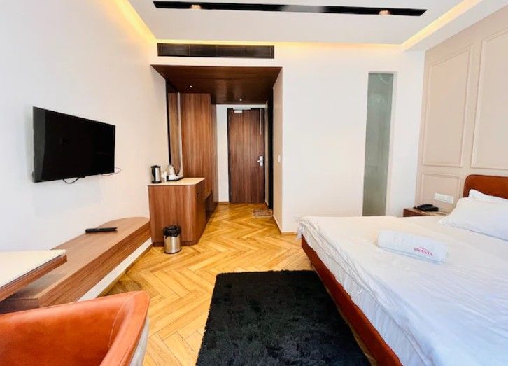 Deluxe Room with City View
