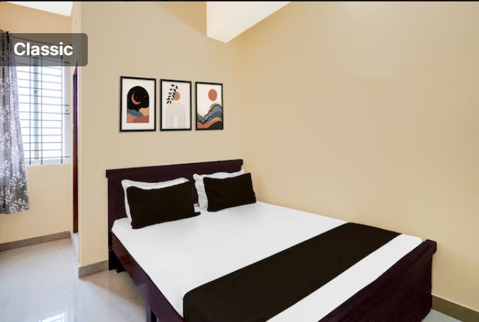 Hotel Sambhrama Deluxe Room