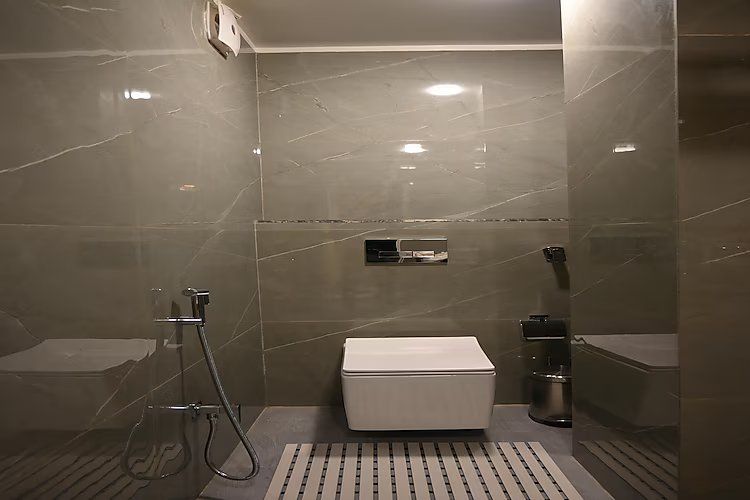 Hotel Kashi Crown Standard Room 2