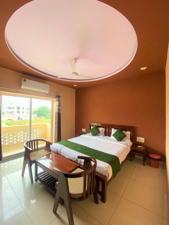 Double Room with Mountain View