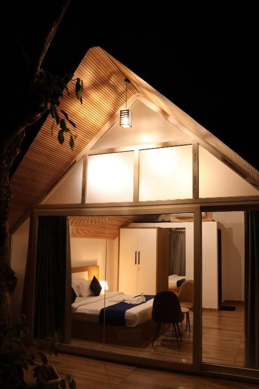 Hayashi Resort Deluxe Room 7