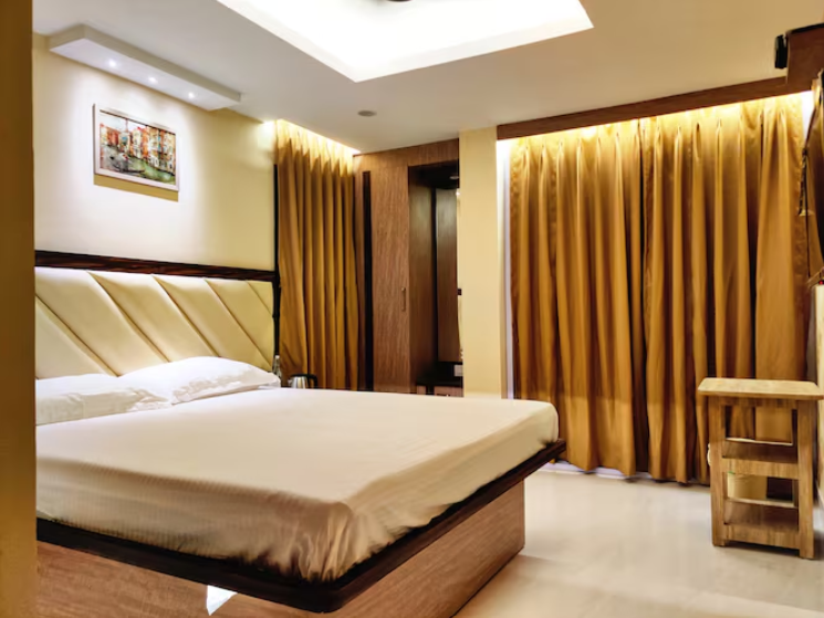 Super Deluxe With balcony