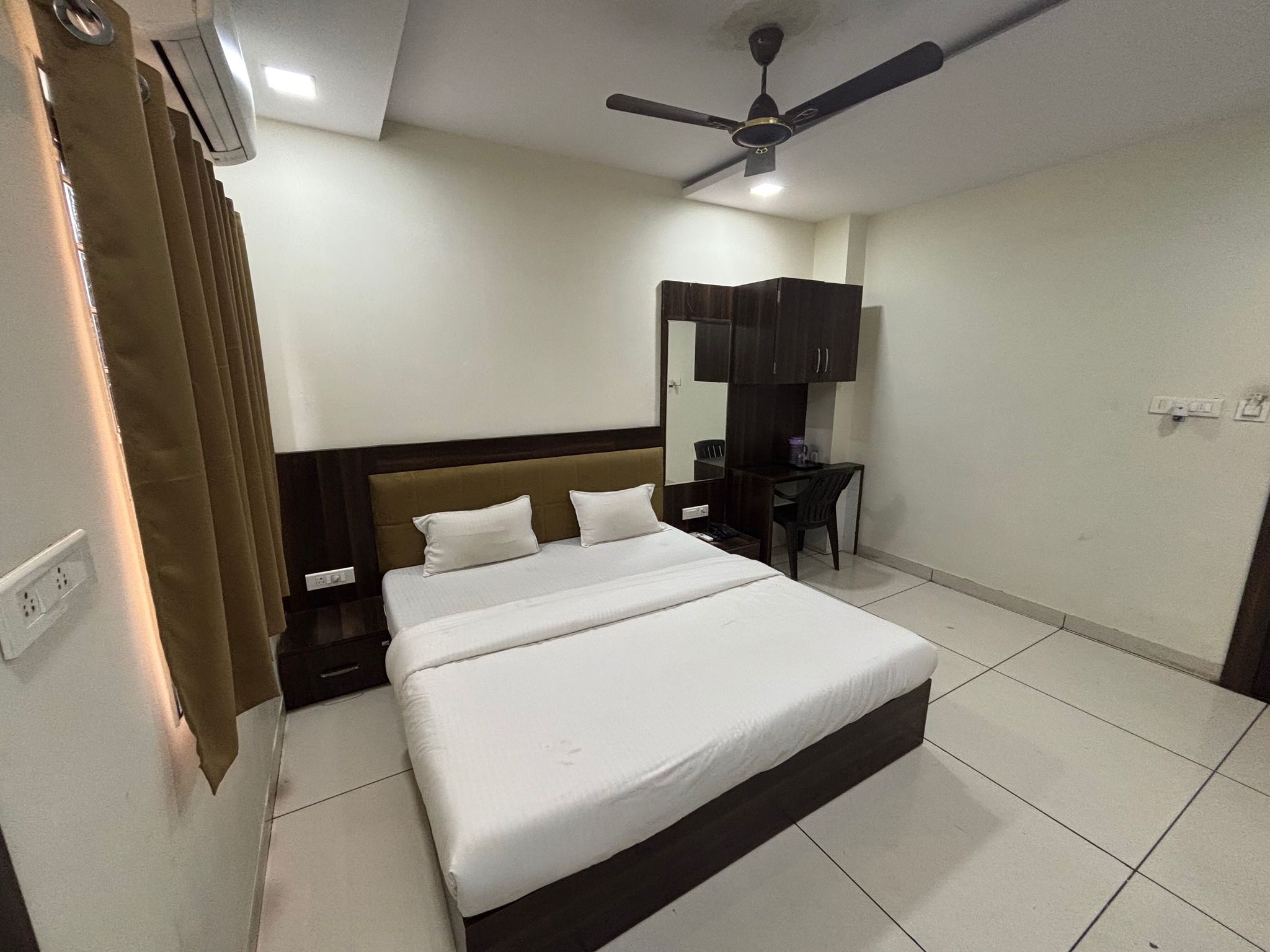 Premium Quadruple Room