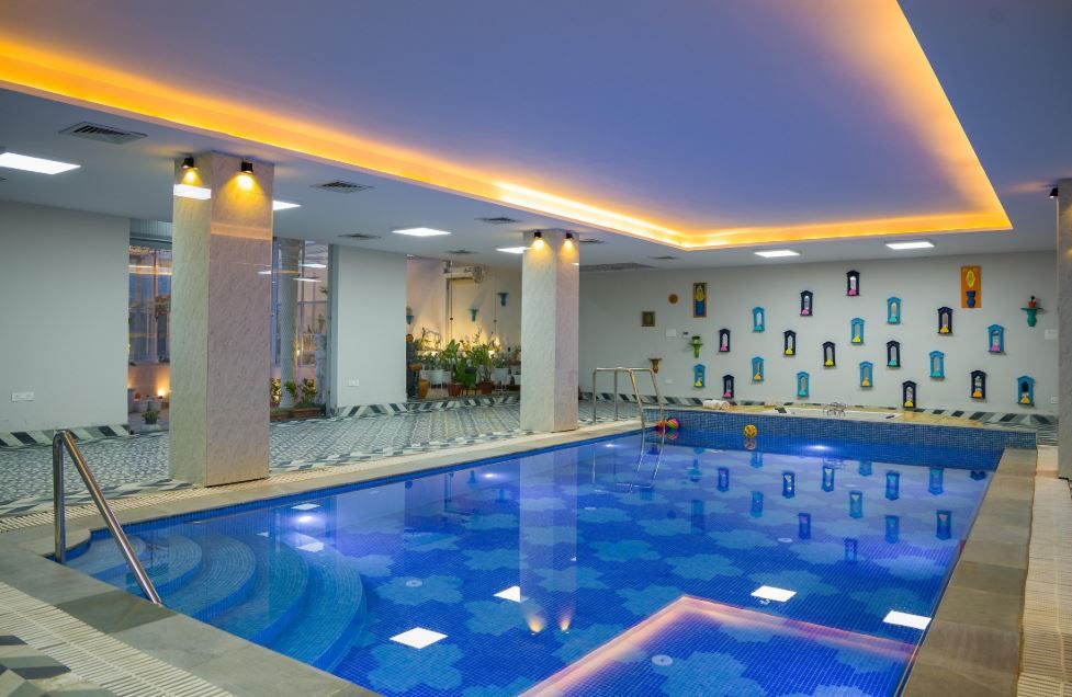 ELIVAAS BYDM The Ganges 2 BHK Glasshouse Villa With Pvt Pool & Lift