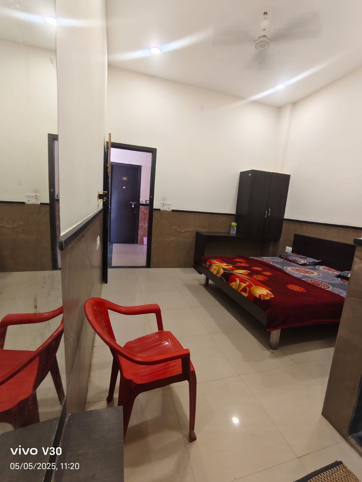 Agrawal Bhawan Deluxe Room 5