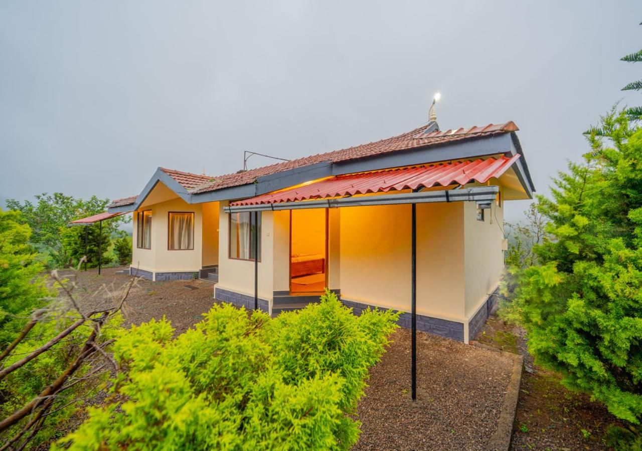 Aruvi  Mountain Villa Vagamon by Voye Homes