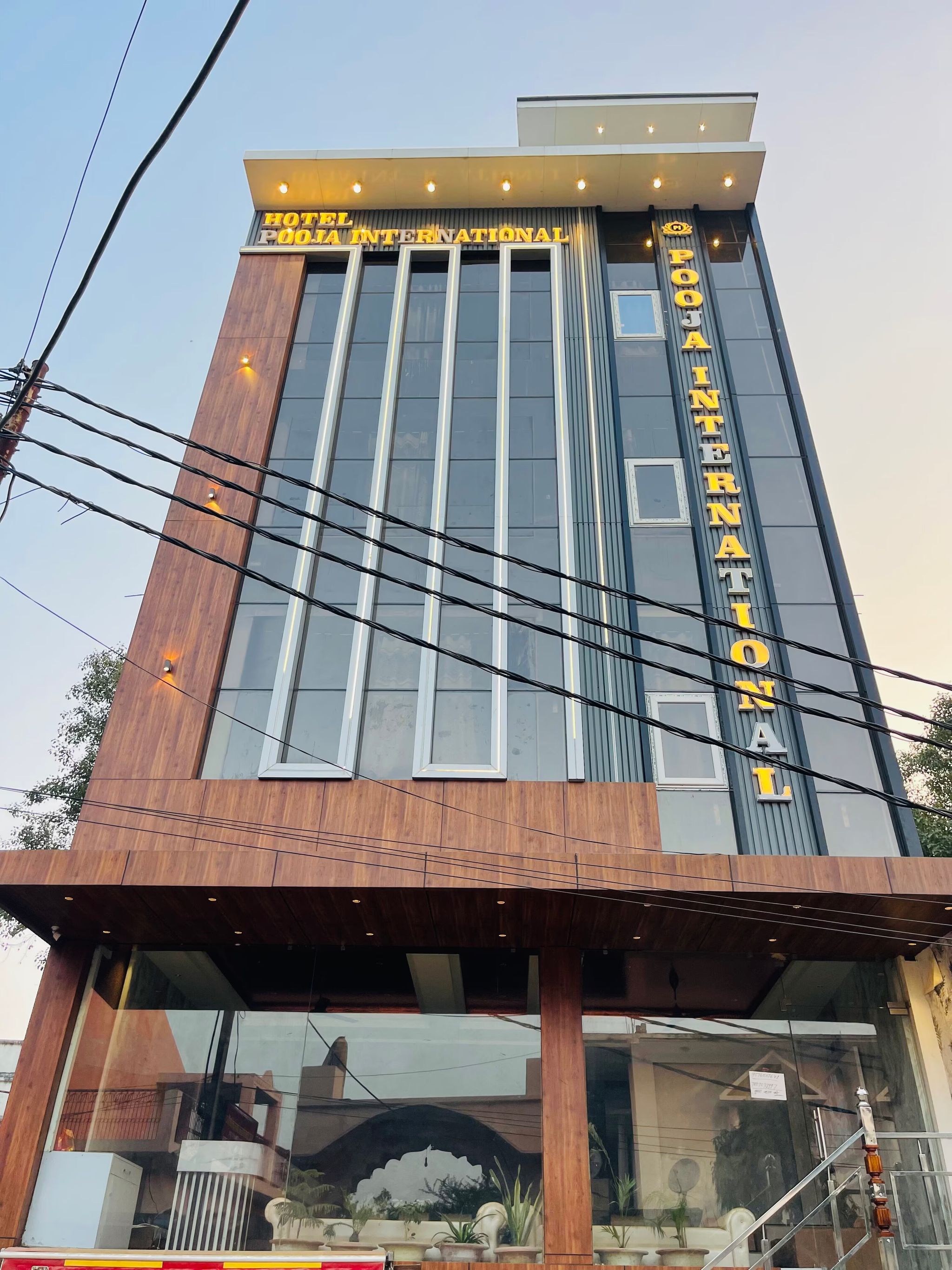 Hotel Pooja International