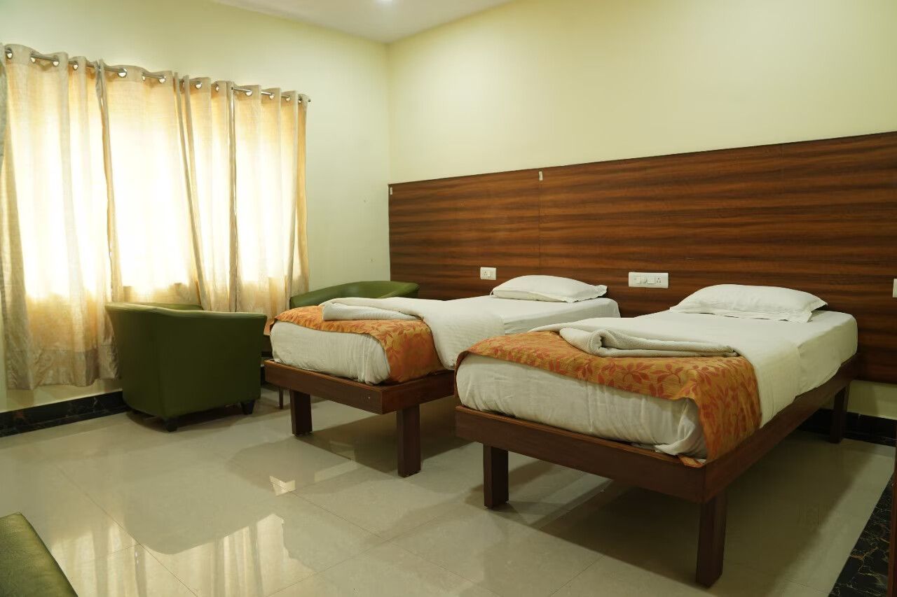 Hotel Dwaraka Palace AC Standard 2