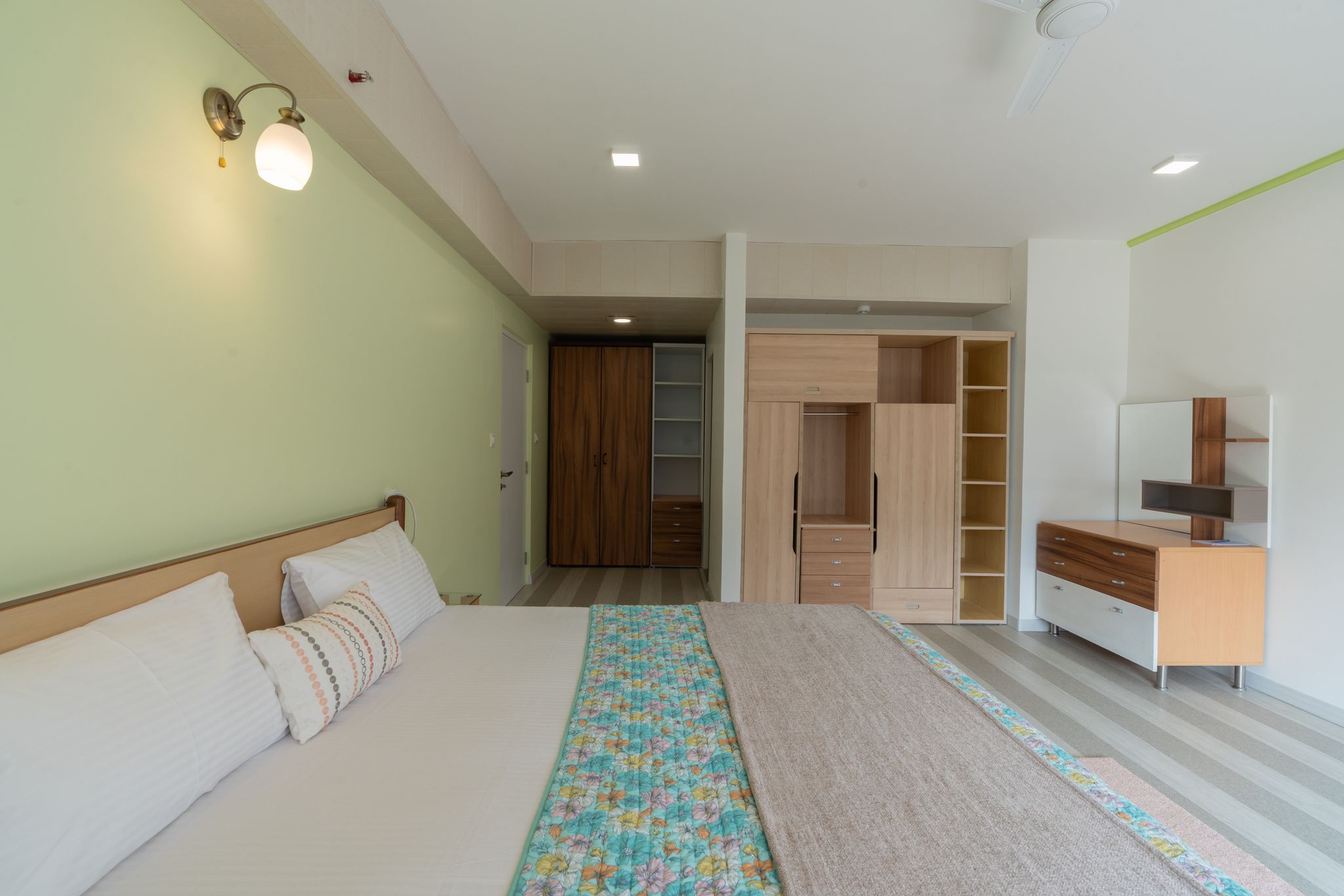 Better Life Homes - For Active Seniors Above 50 Years One Bed Room Apartment with Balcony 2