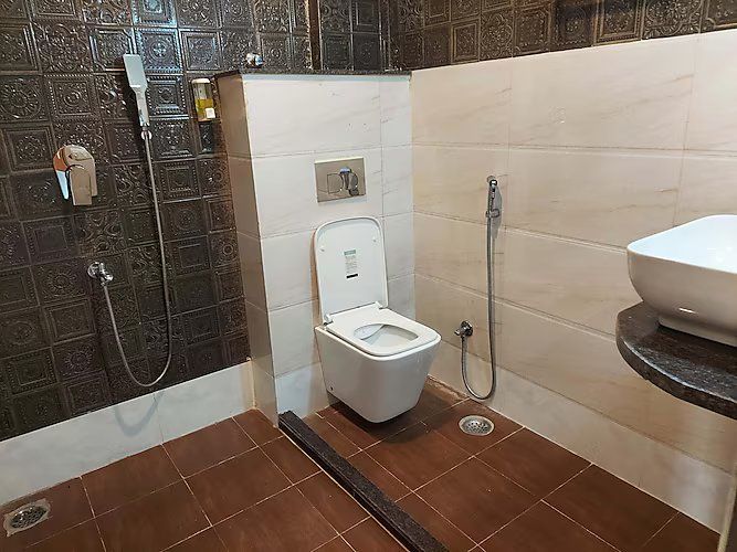 Gems Suites Deluxe Room 3