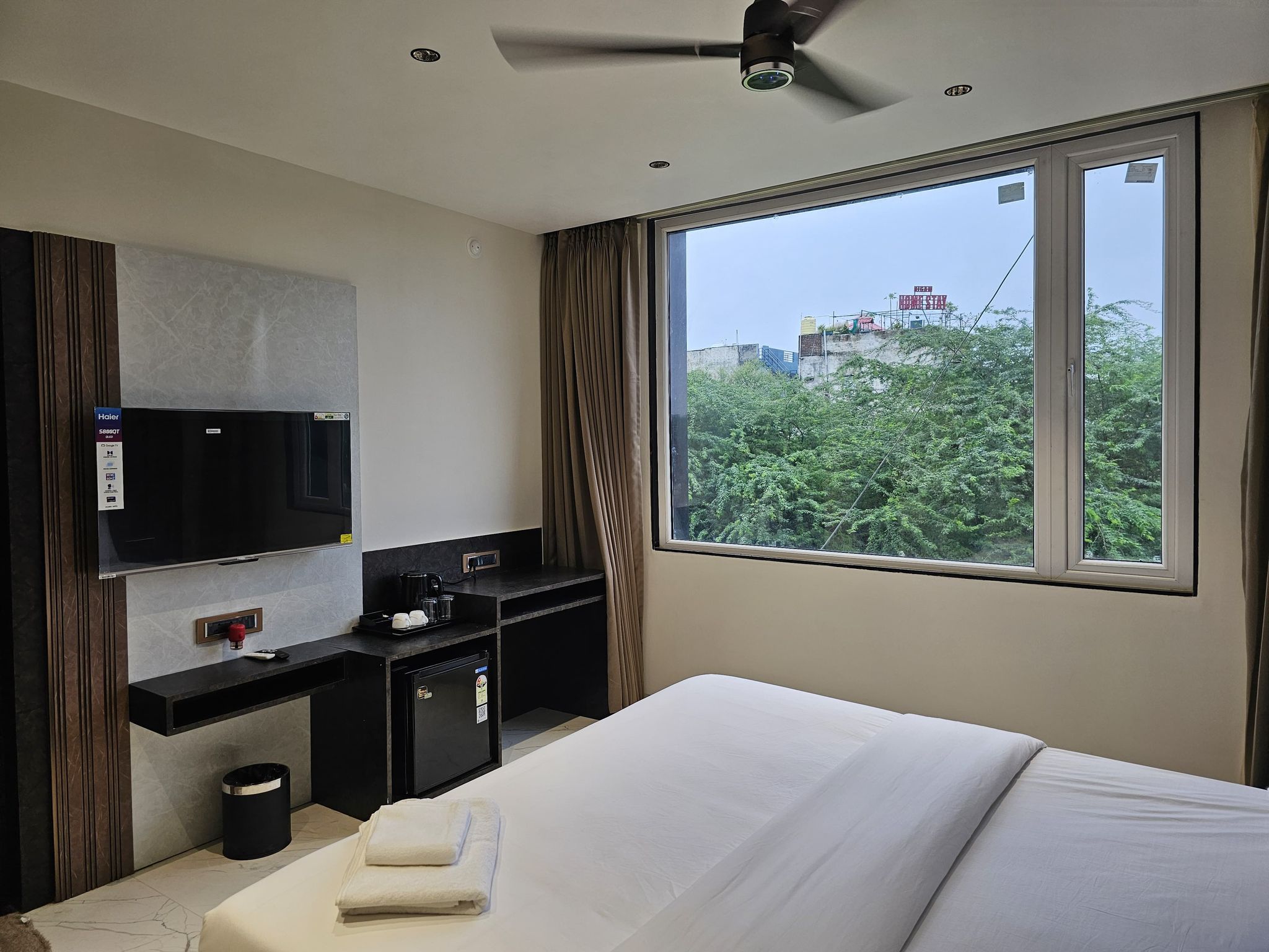 Premium Room With Balcony