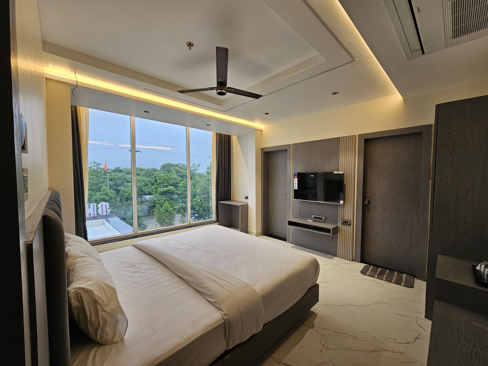 Premium Room With Balcony