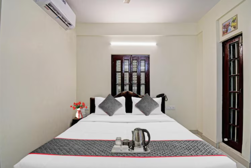 Hotel Jheel Mahal Deluxe Room 4