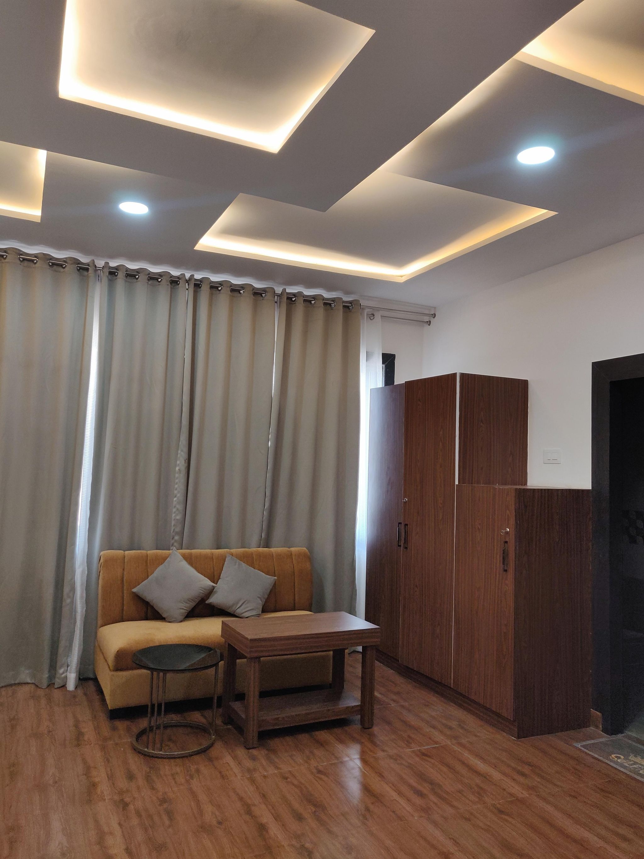 VIRASAT Hotel & Restaurant Family Suite Room (Luxury) 5