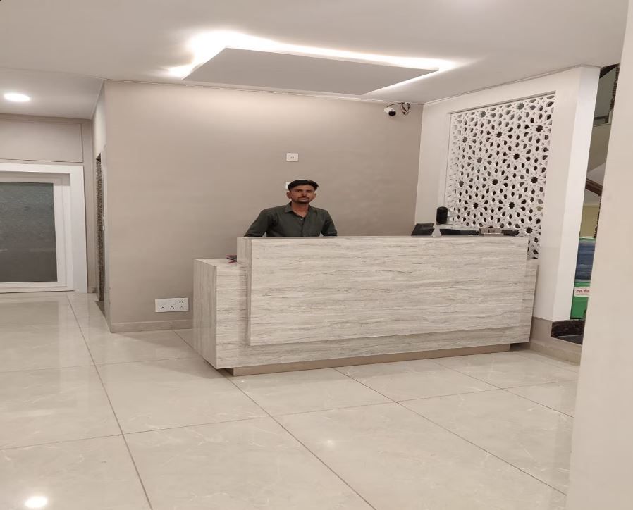 VIRASAT Hotel & Restaurant