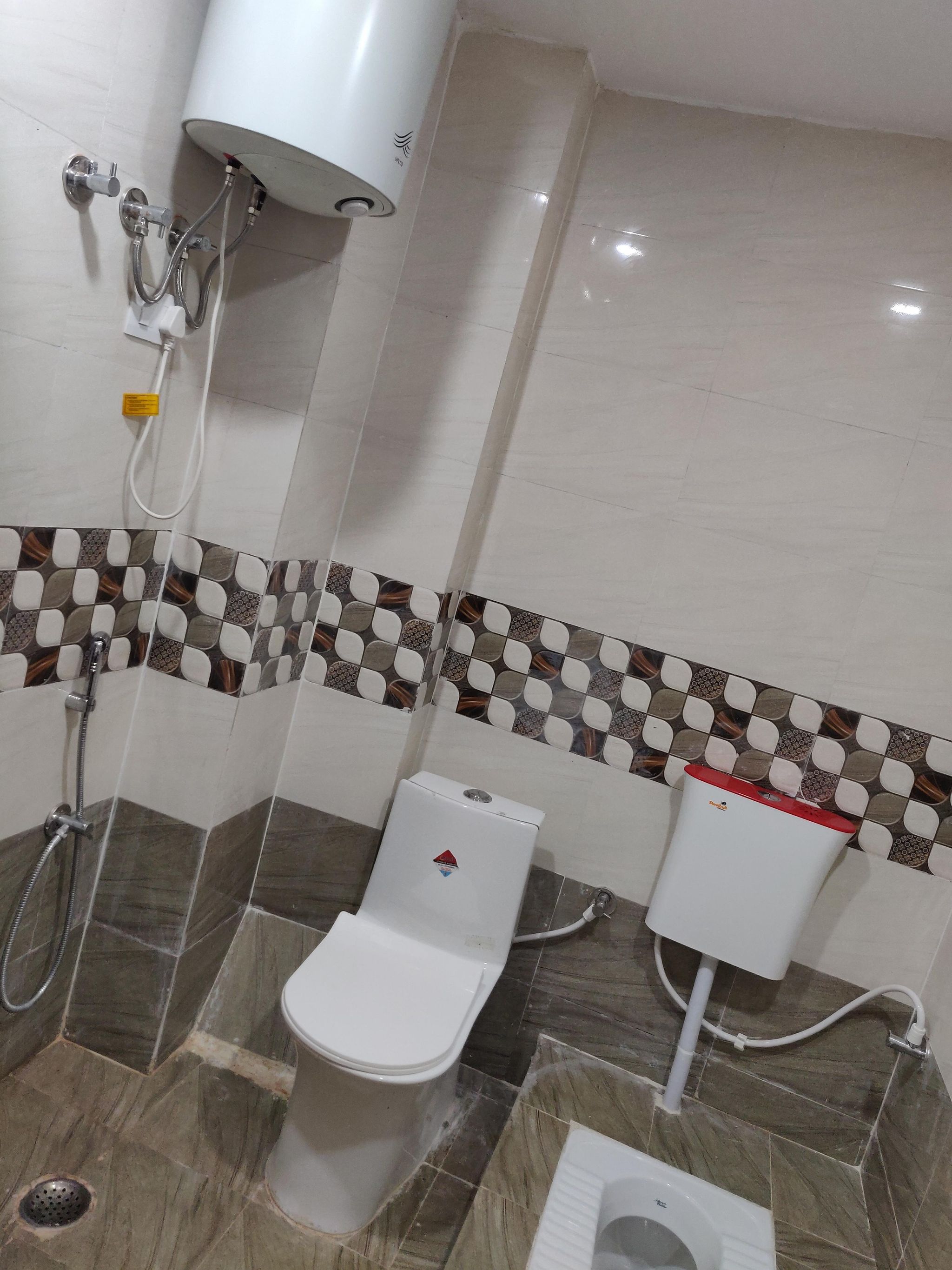 VIRASAT Hotel & Restaurant Family Suite Room (Luxury) 4