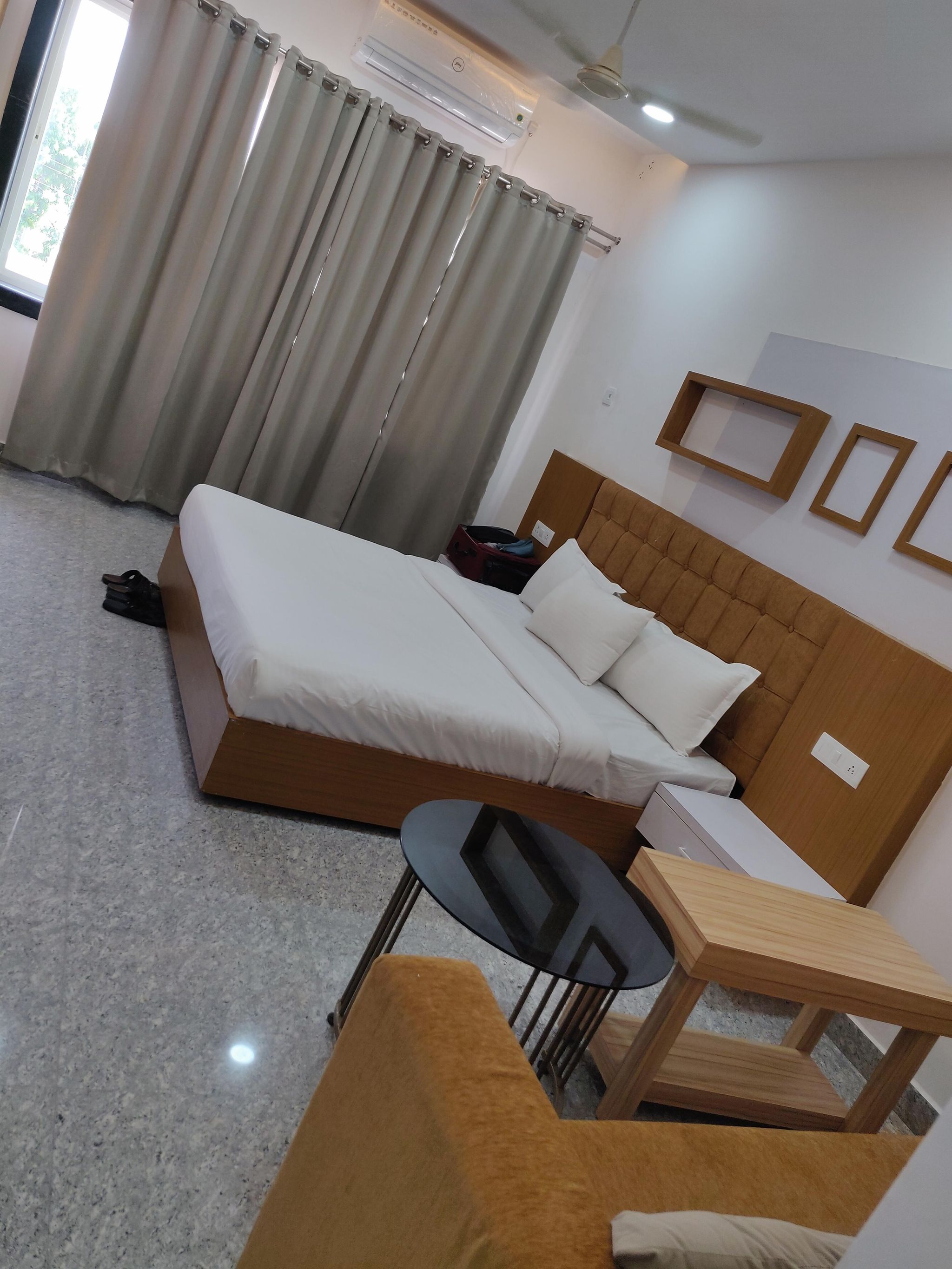 VIRASAT Hotel & Restaurant Deluxe Double Room