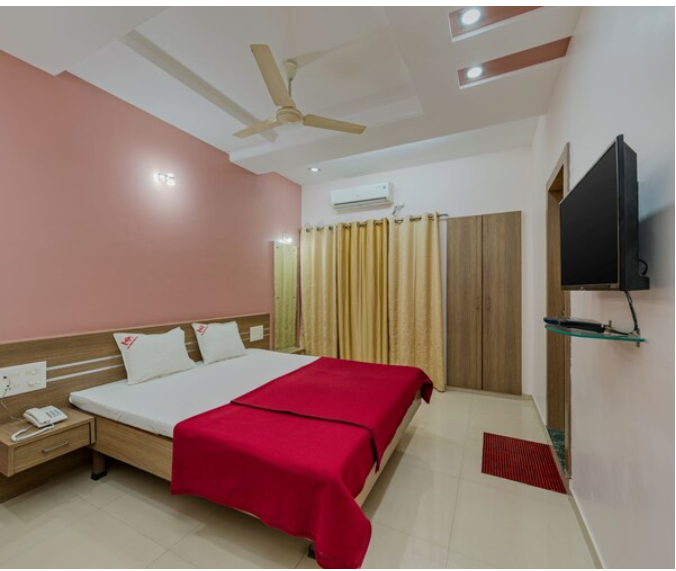 Double Bed Deluxe AC