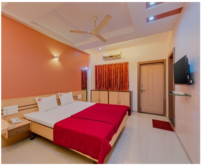 Double Bed Deluxe AC