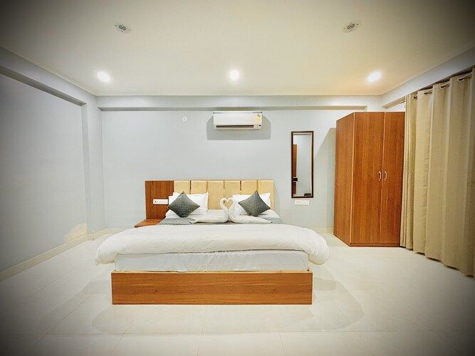 Hotel Grand Aana Inn Deluxe Room