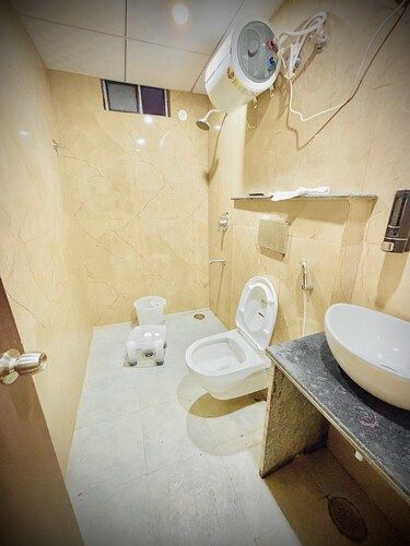 Hotel Grand Aana Inn Deluxe Room 3